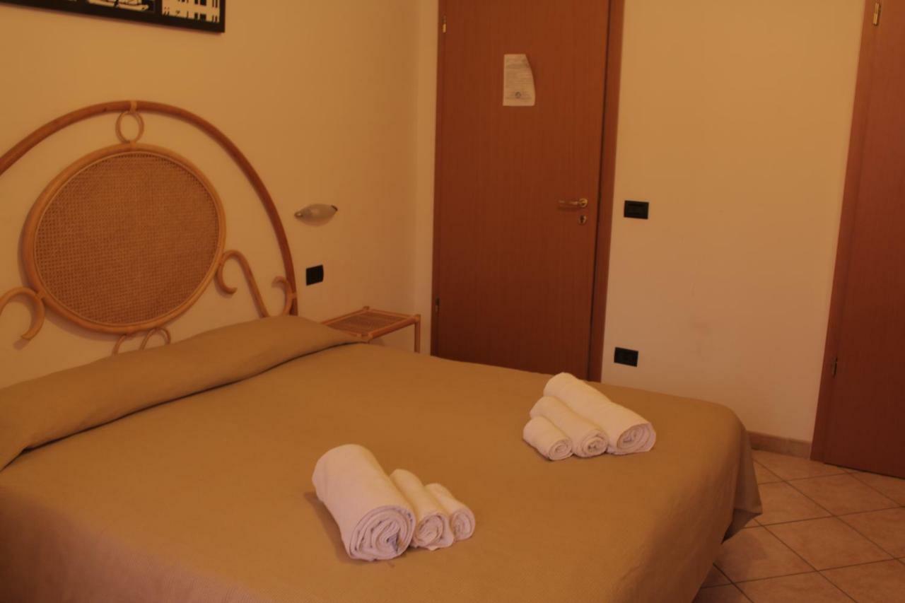 Albergo Il Terrazzino Vibo Valentia Marina Exterior photo